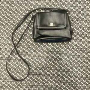 Elegant Black Liz Claiborne Leather Shoulder Bag